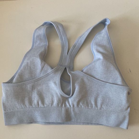 Chloe Ting Sports Bra size medium - Picture 4 of 5